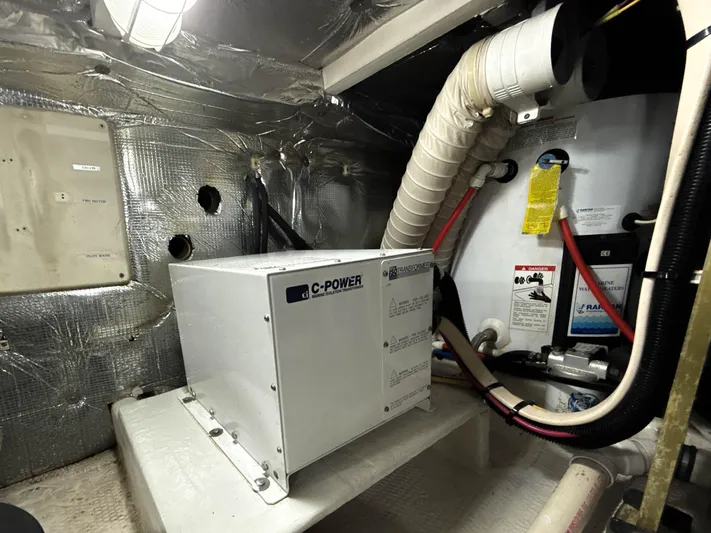 Island Girl Yacht Photos Pics Engine Room