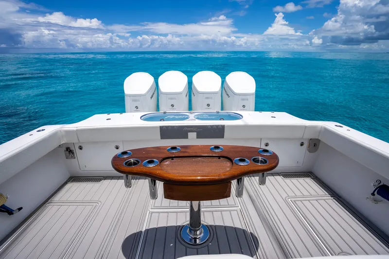  Yacht Photos Pics 2023 Front Runner 47 Center Console boat with ocean view and fishing setup.