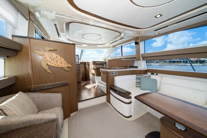 Gail’s Storm IV Yacht Photos Pics 