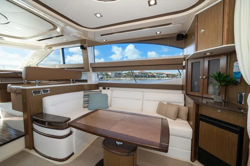 Gail’s Storm IV Yacht Photos Pics 