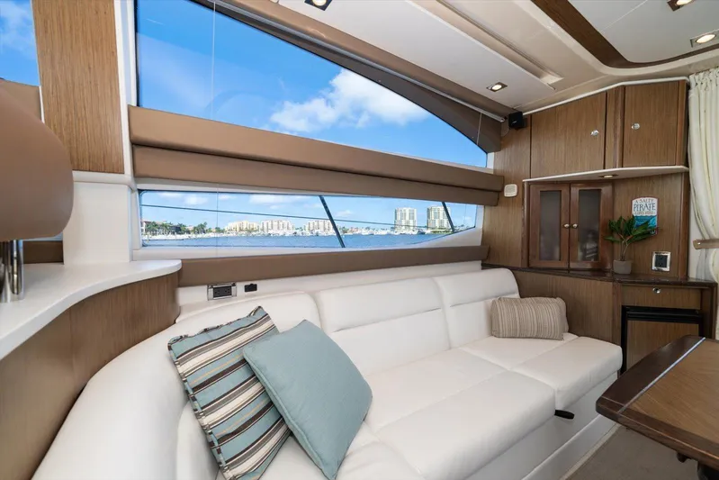 Gail’s Storm IV Yacht Photos Pics 