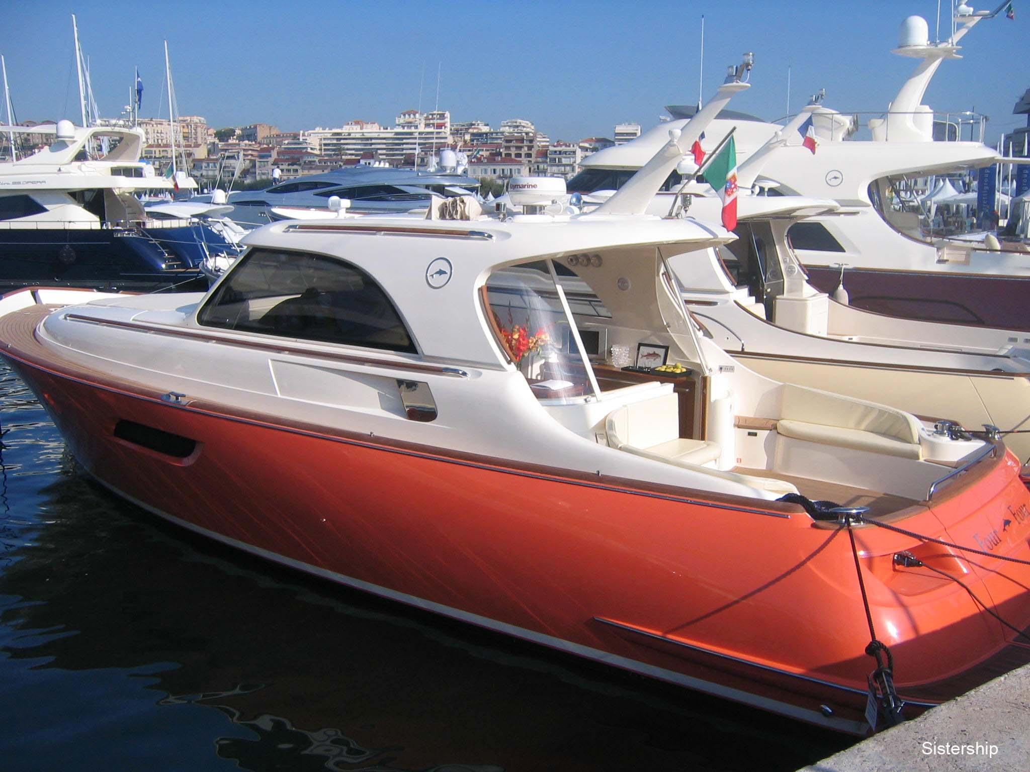 2007 Mochi Craft Dolphin 44 Motor Yacht for sale - YachtWorld