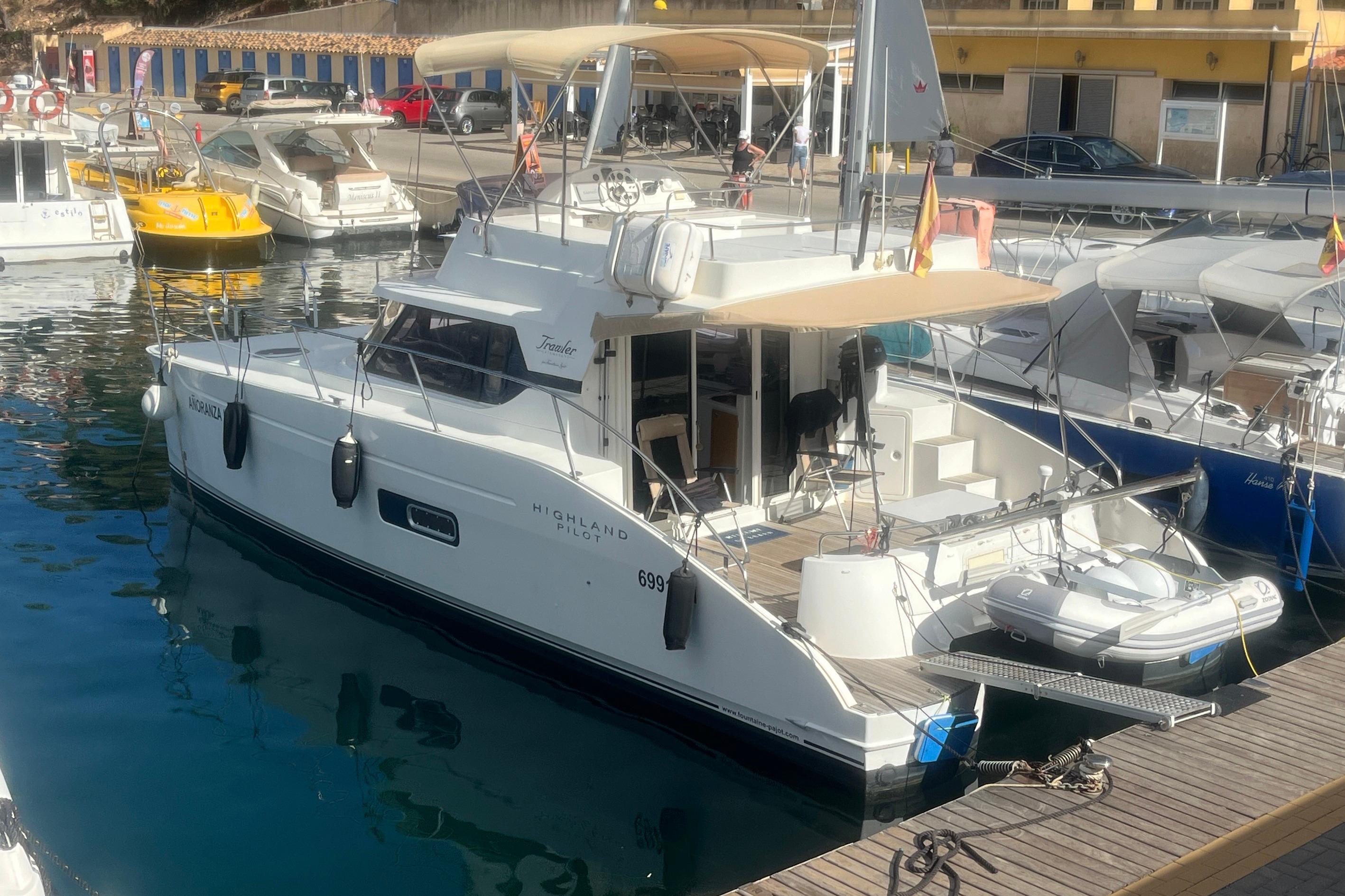 2011 Fountaine Pajot Highland 35 Pilot