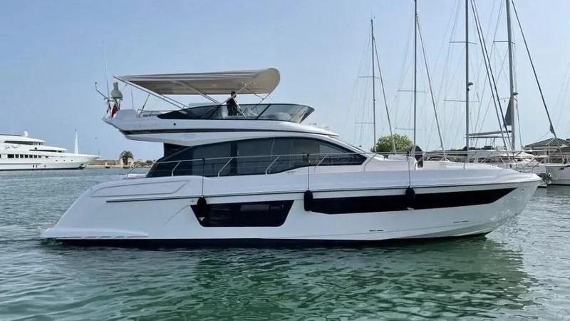  Yacht Photos Pics AZIMUT 53 FLY 2022