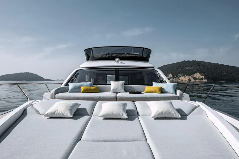  Yacht Photos Pics AZIMUT FLY 53