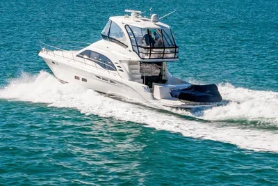 Sea Ray 52 Sedan Bridge