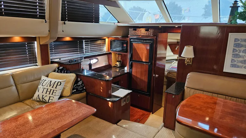 Trillium Yacht Photos Pics 