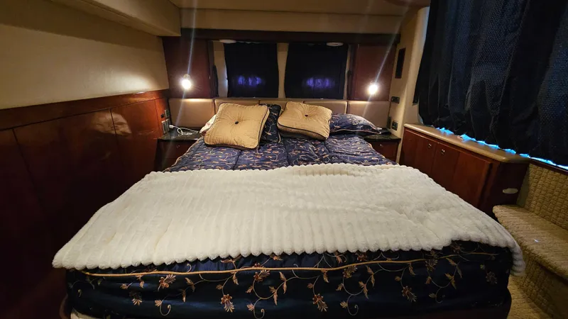 Trillium Yacht Photos Pics 