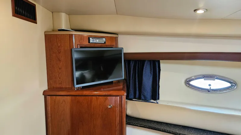 Trillium Yacht Photos Pics 