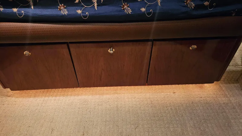 Trillium Yacht Photos Pics 