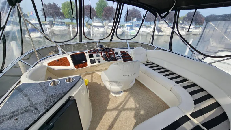 Trillium Yacht Photos Pics 