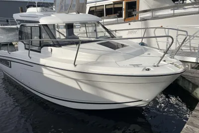 Jeanneau NC 695
