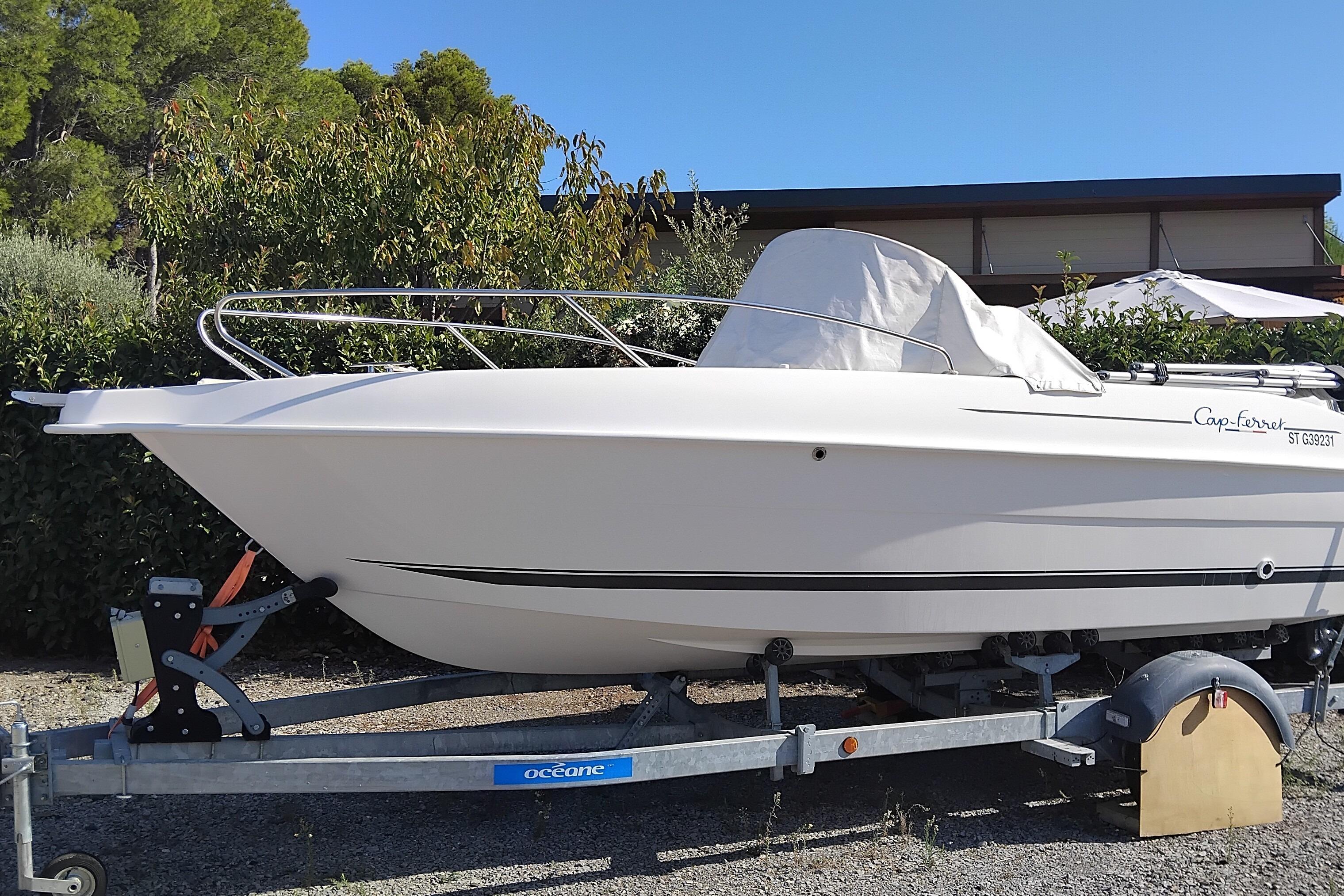 2022 B2 Marine CAP FERRET 572 OPEN