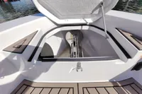 Virtue Yachts V10 Top