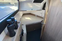 Virtue Yachts V10 Top