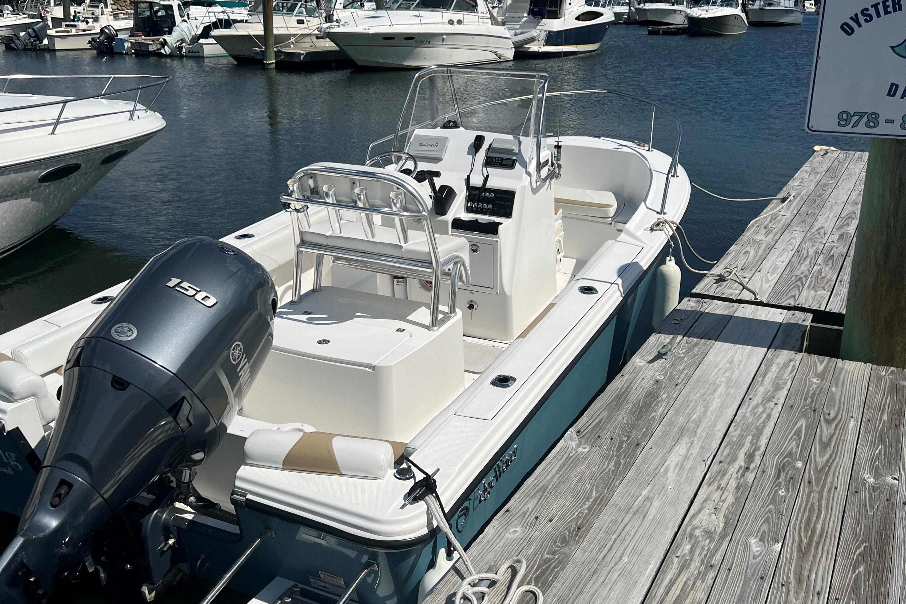 18ft Center Console Fishing Boat, 188CC Heritage Series, EdgeWater, Edgewater Boats