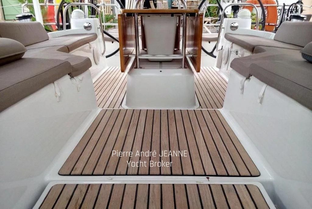 2011 Jeanneau 51 