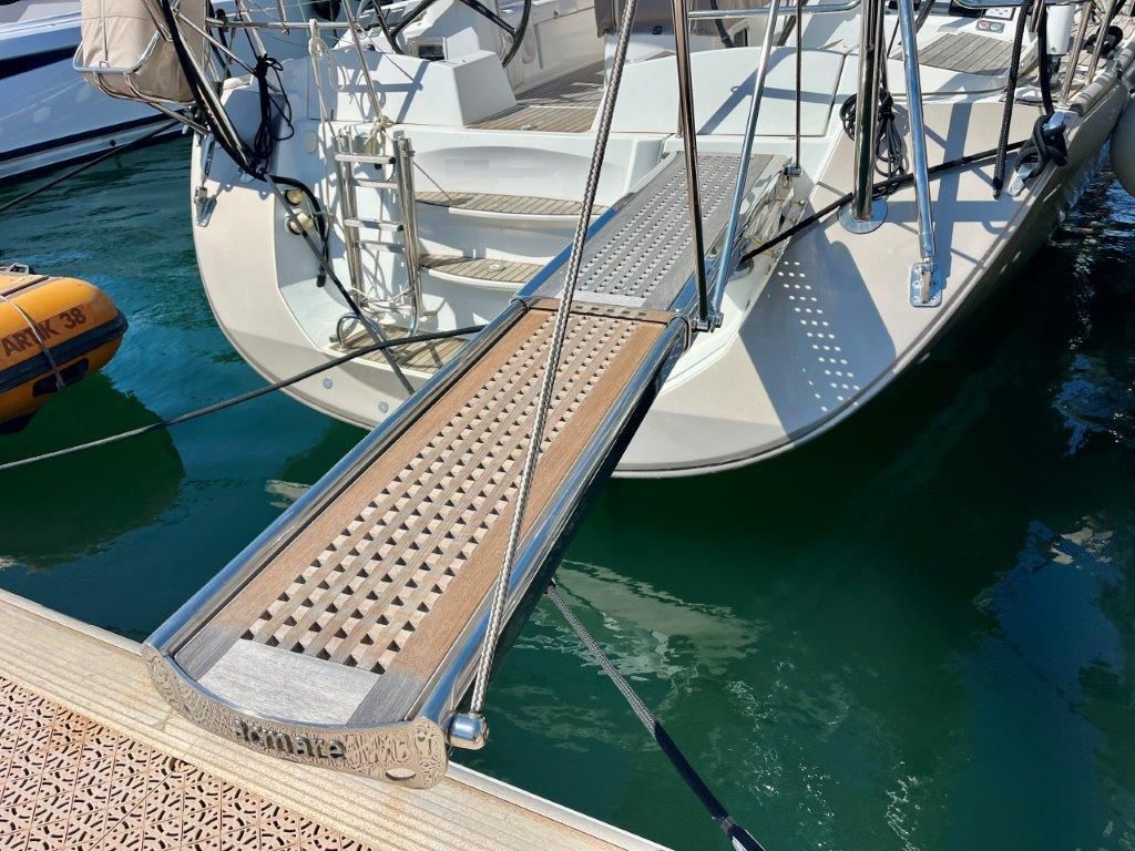 2011 Jeanneau 51 