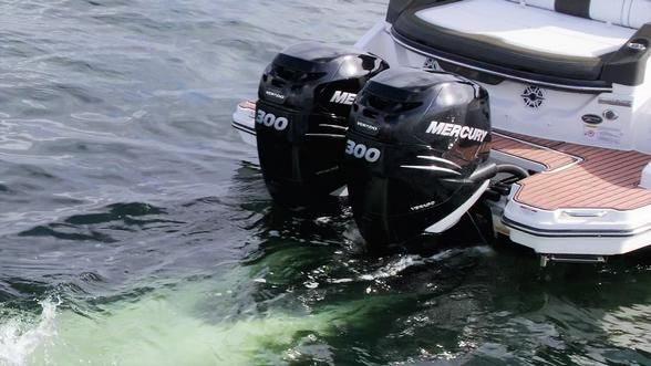 2017 Sea Ray SLX 310