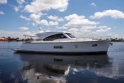 Belize 54 Sedan