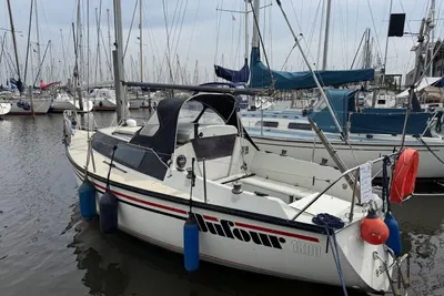 1982 Dufour 1800