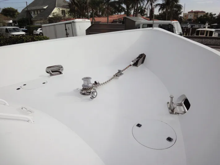 Pier Pressure Yacht Photos Pics Bow of 1990 Inace 88 Custom yacht with anchor chain and fittings.