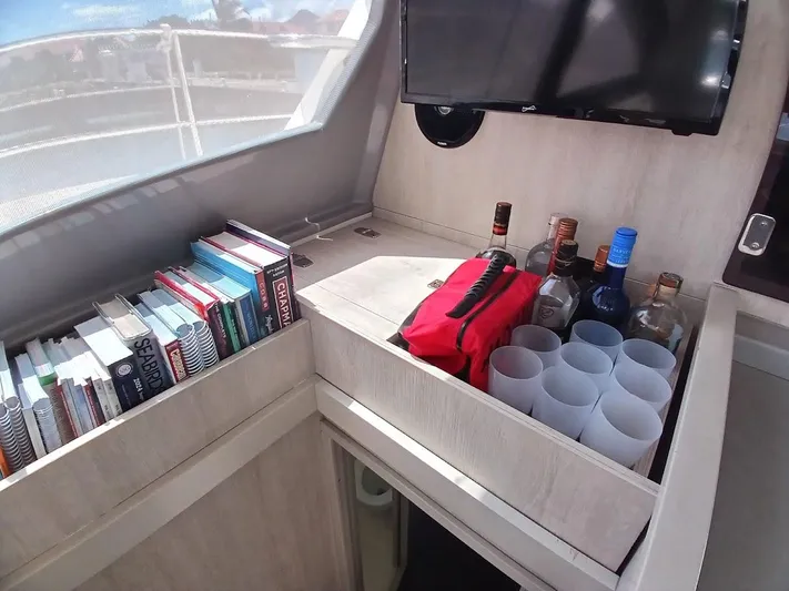 Andiamo IV Yacht Photos Pics 