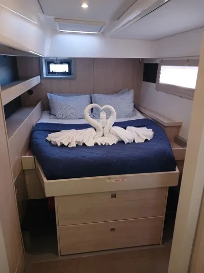 Andiamo IV Yacht Photos Pics 