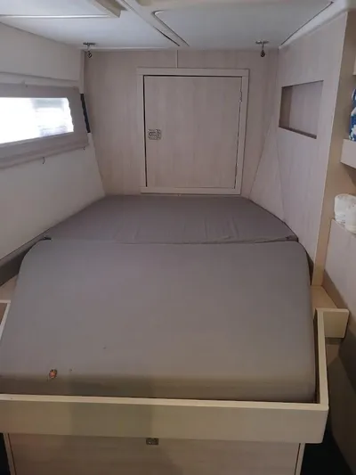 Andiamo IV Yacht Photos Pics 