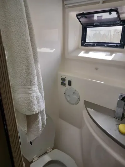 Andiamo IV Yacht Photos Pics 