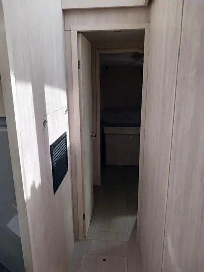 Andiamo IV Yacht Photos Pics 