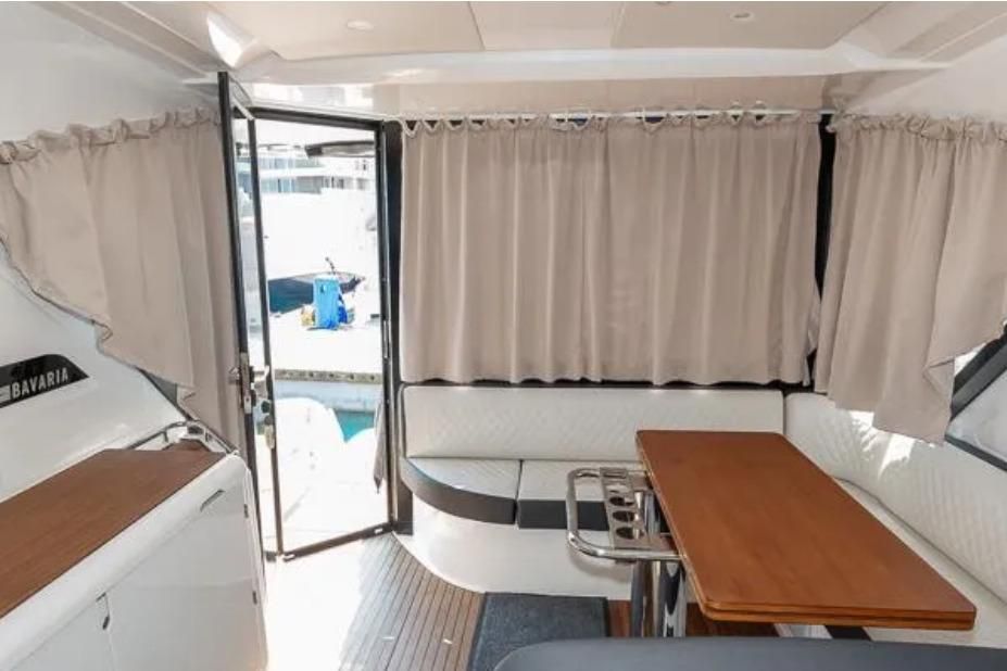 2021 Bavaria 45 
