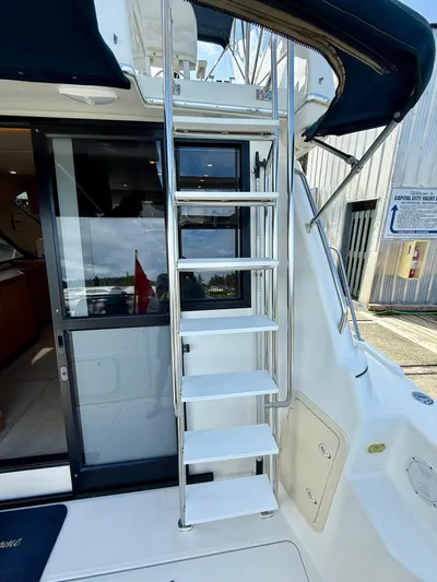 Perfect Ten Yacht Photos Pics Stairs to bridge 