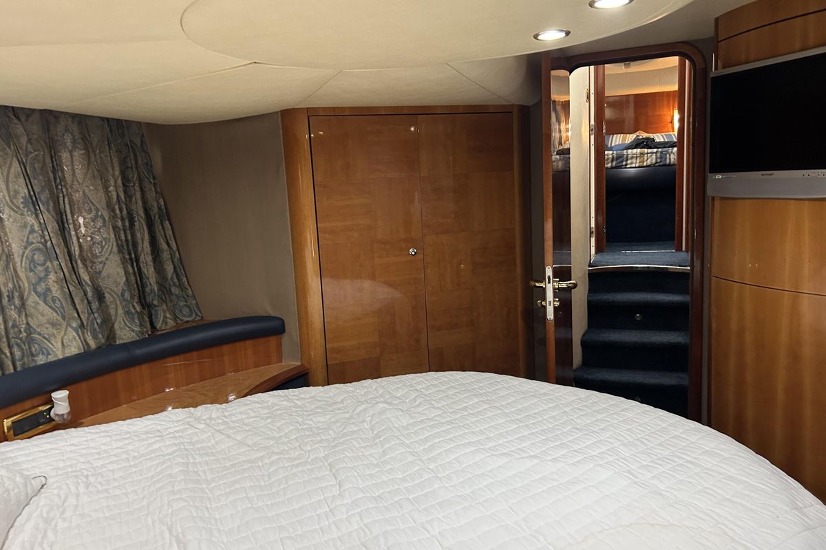 2003 Azimut 55 