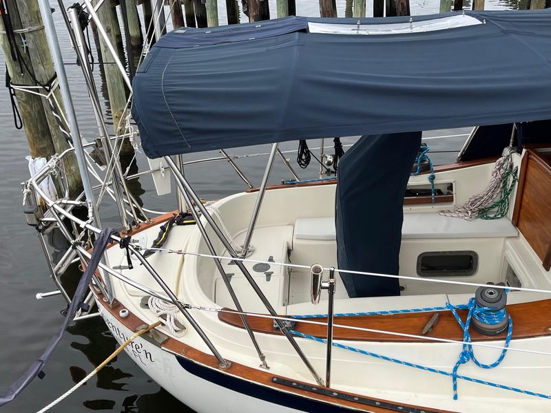 1998 Pacific Seacraft 37