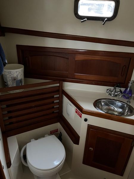 1998 Pacific Seacraft 37