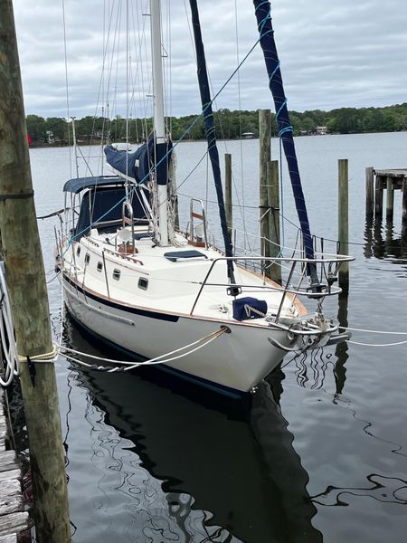 1998 Pacific Seacraft 37