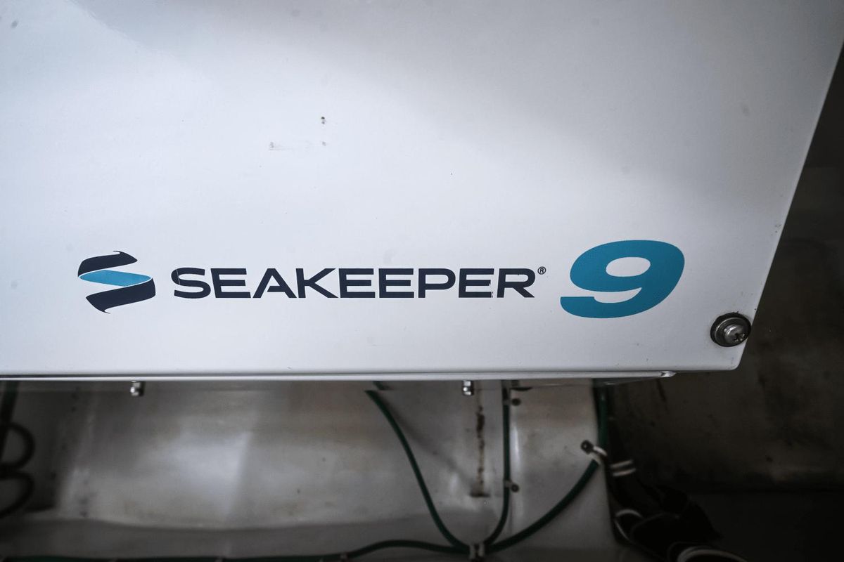 2018 Hatteras 60 
