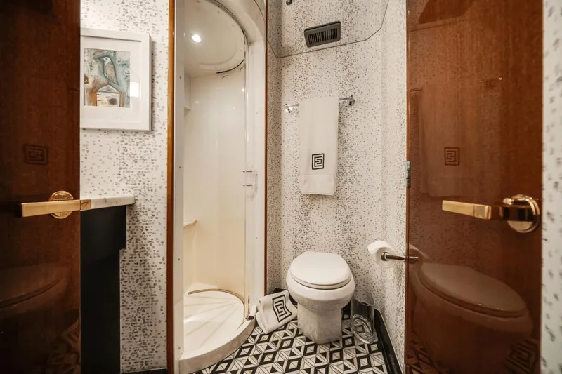 Endless C's Yacht Photos Pics 