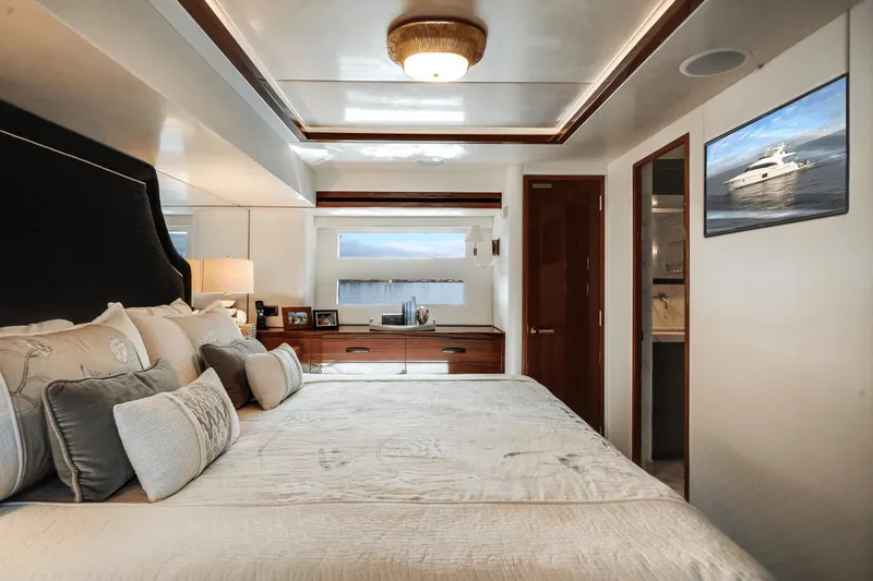 Endless C's Yacht Photos Pics 