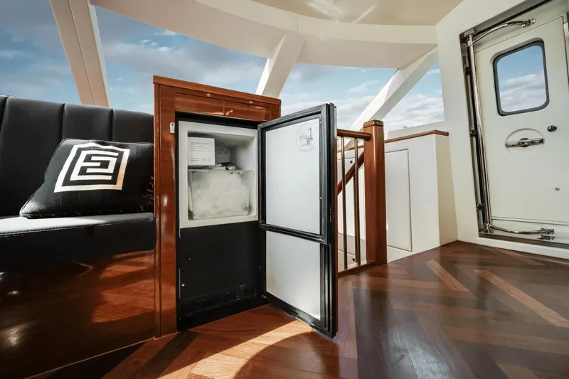 Endless C's Yacht Photos Pics 