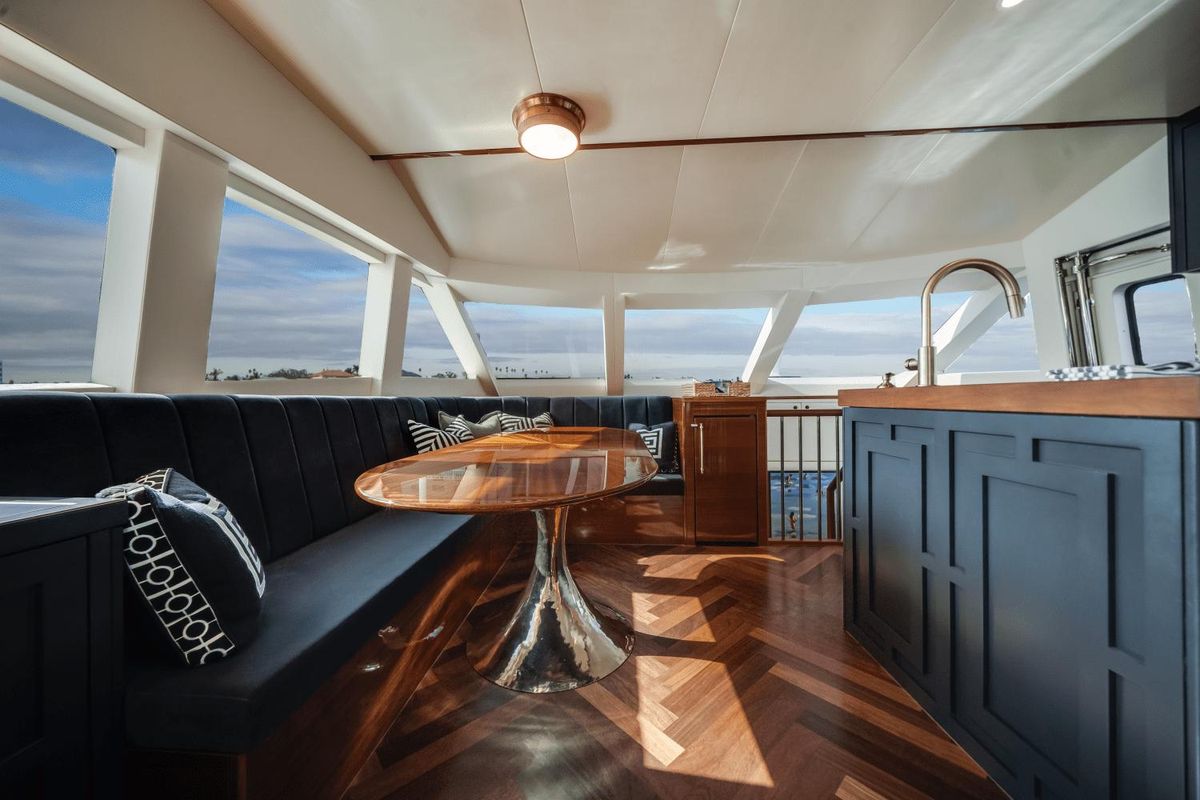 2018 Hatteras 60 