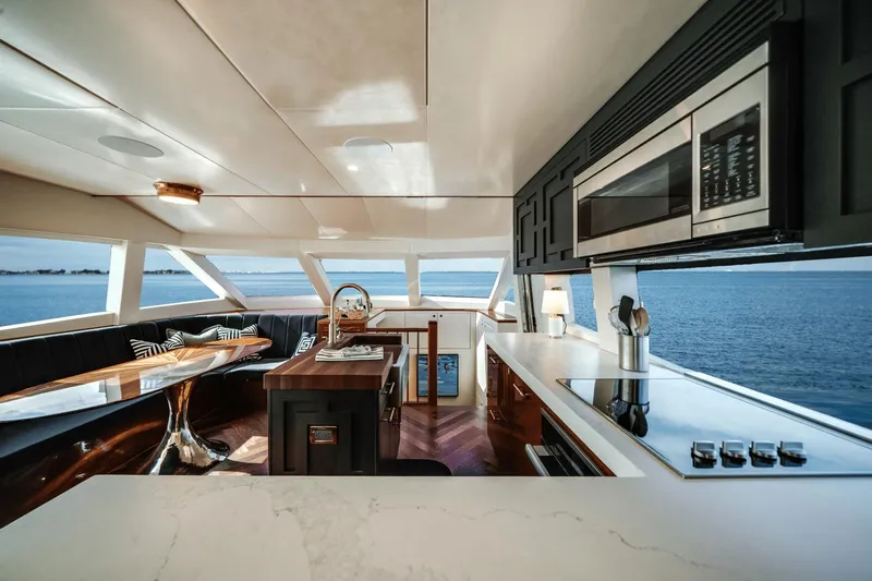 Endless C's Yacht Photos Pics 