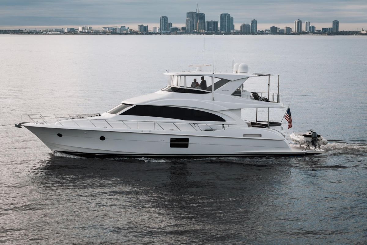 2018 Hatteras 60 