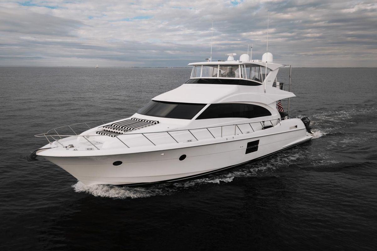 2018 Hatteras 60 