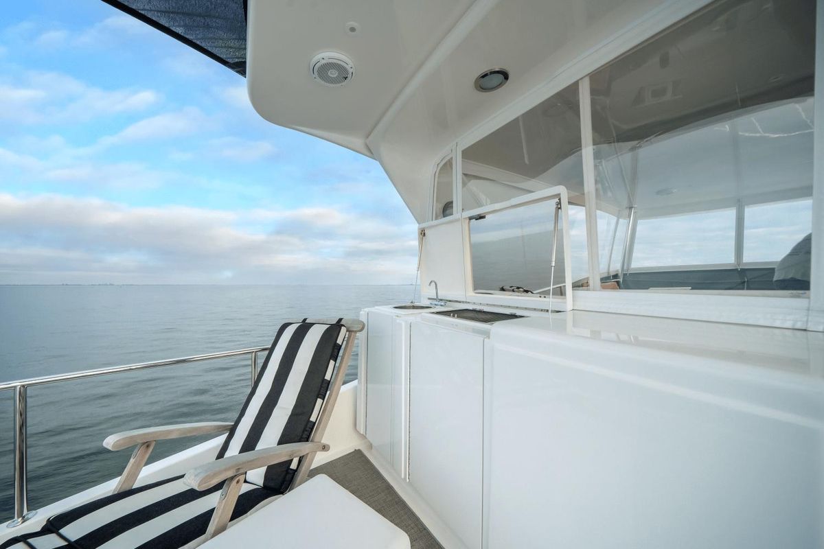 2018 Hatteras 60 