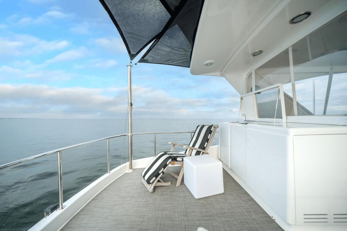 2018 Hatteras 60 