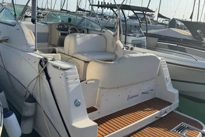 2001 Rinker Fiesta Vee 242