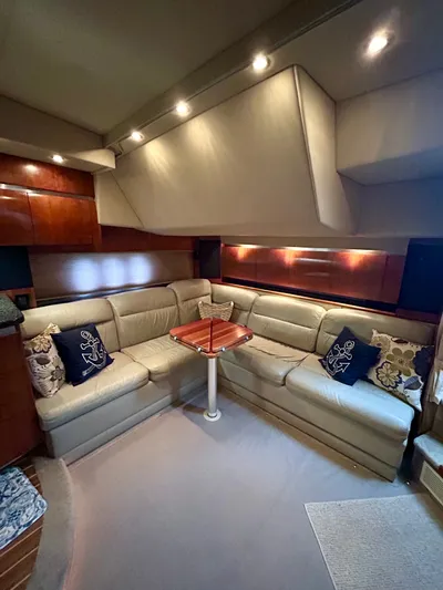 Makin Waves Yacht Photos Pics 