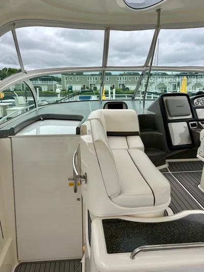 Makin Waves Yacht Photos Pics 